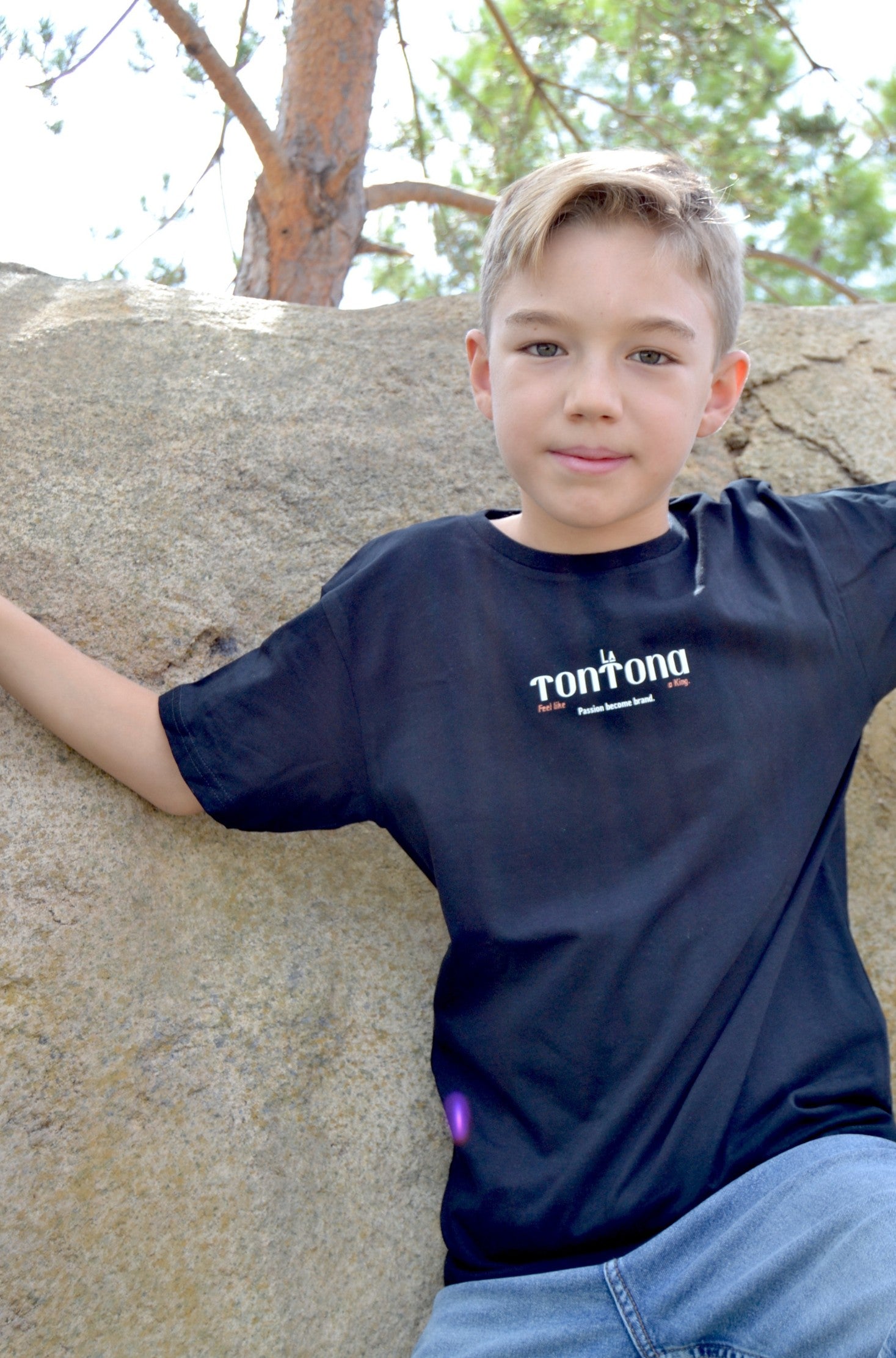 CAMISETA NIÑO "THE KING"