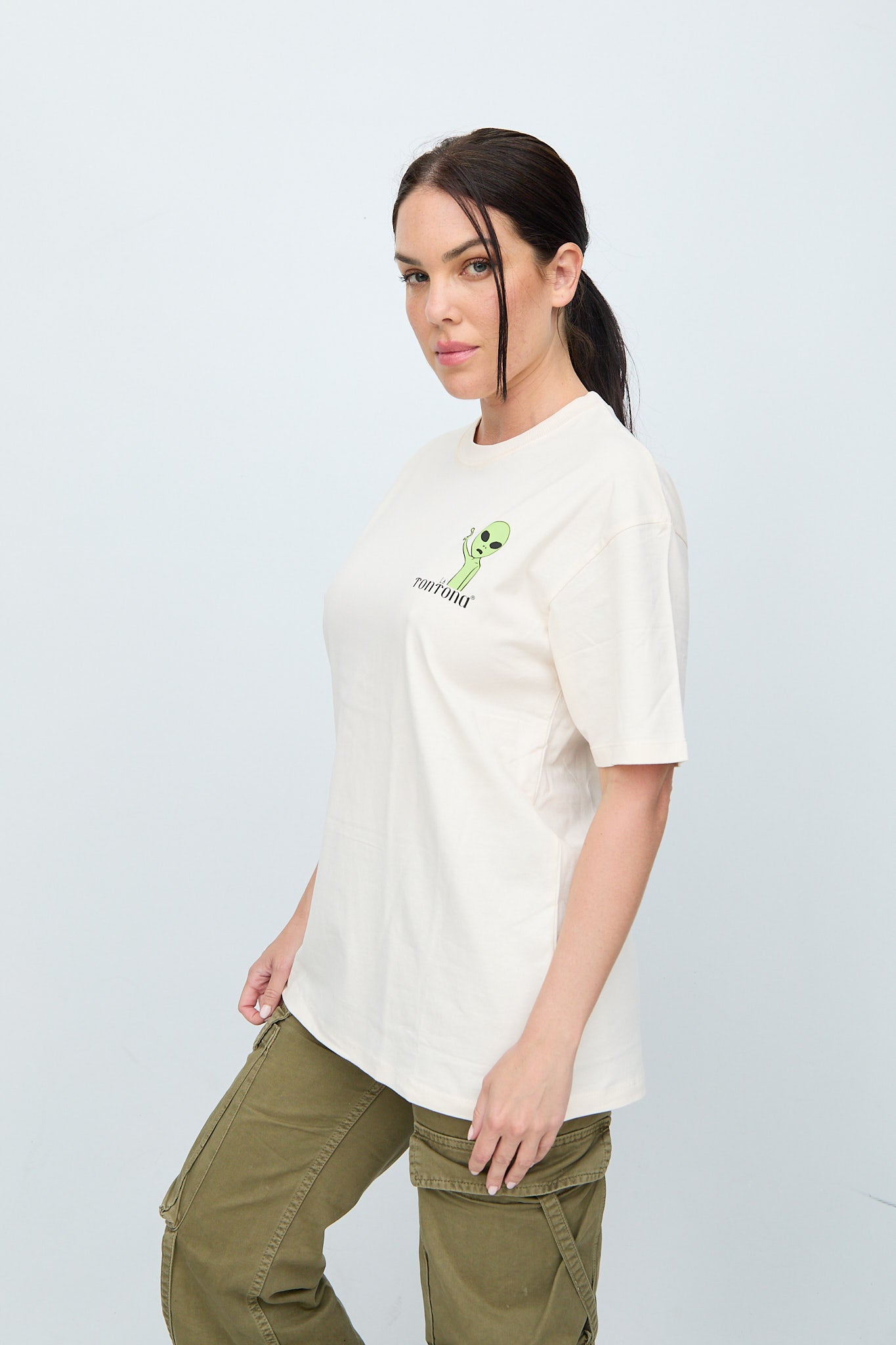CAMISETA OVERSIZE ALIEN